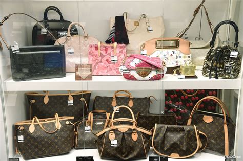 used luxury handbags japan